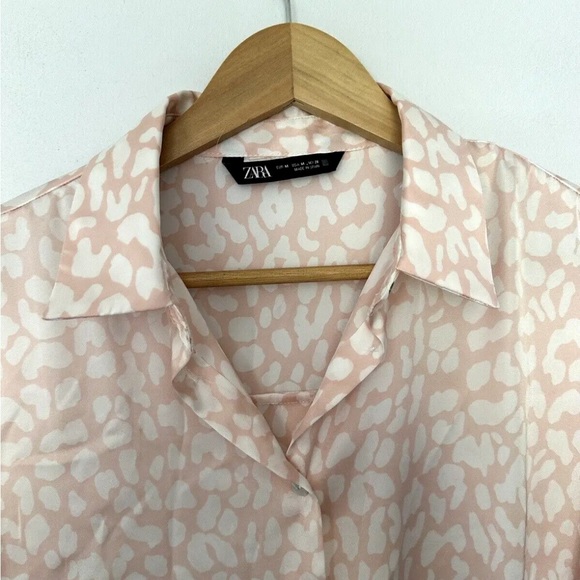 Zara Pink Animal Print Shirt Size Medium Satin Oversized Long Sleeve - Picture 4 of 5